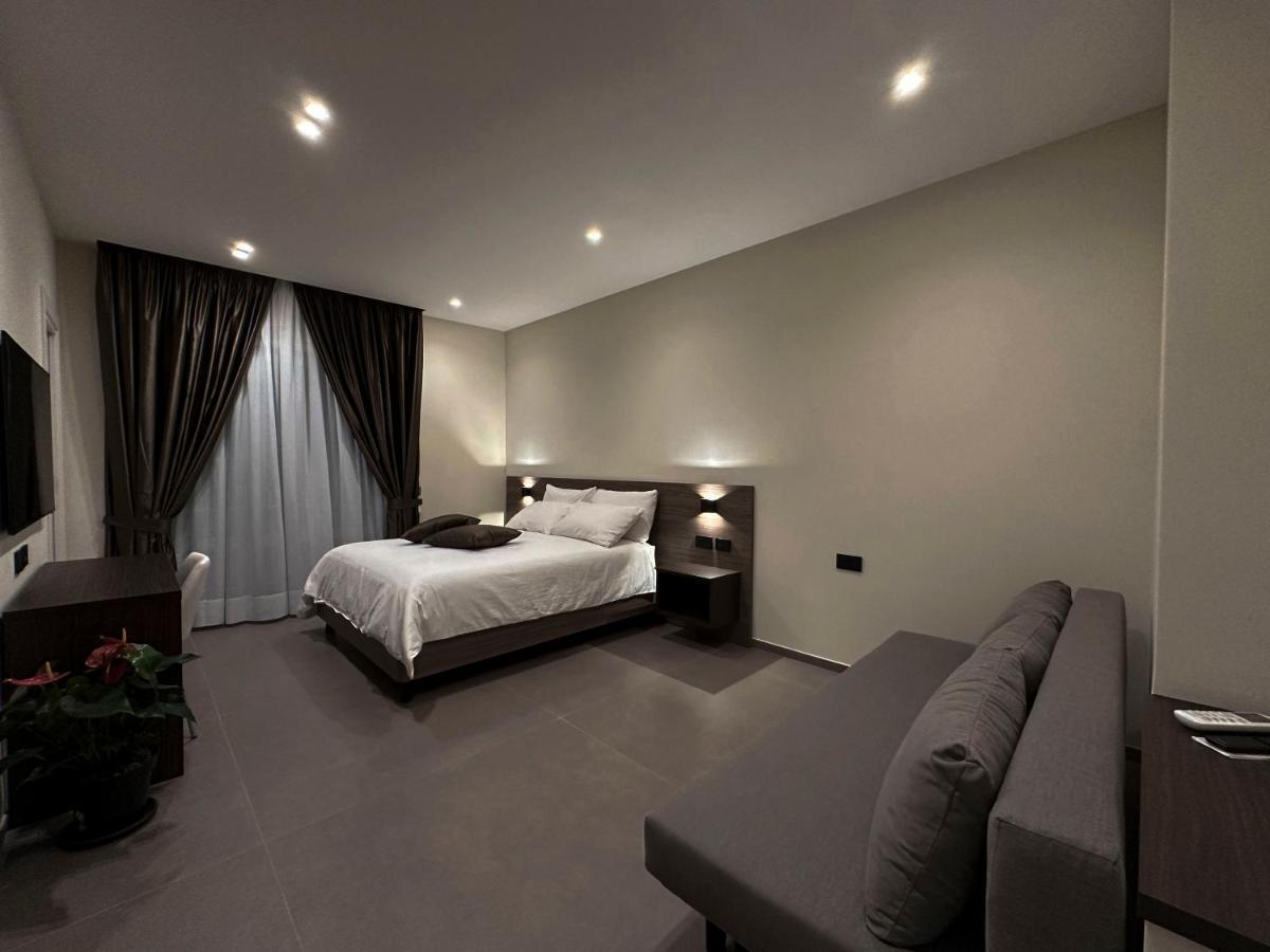 Augusto132 Bed & Breakfast Napoli Dış mekan fotoğraf