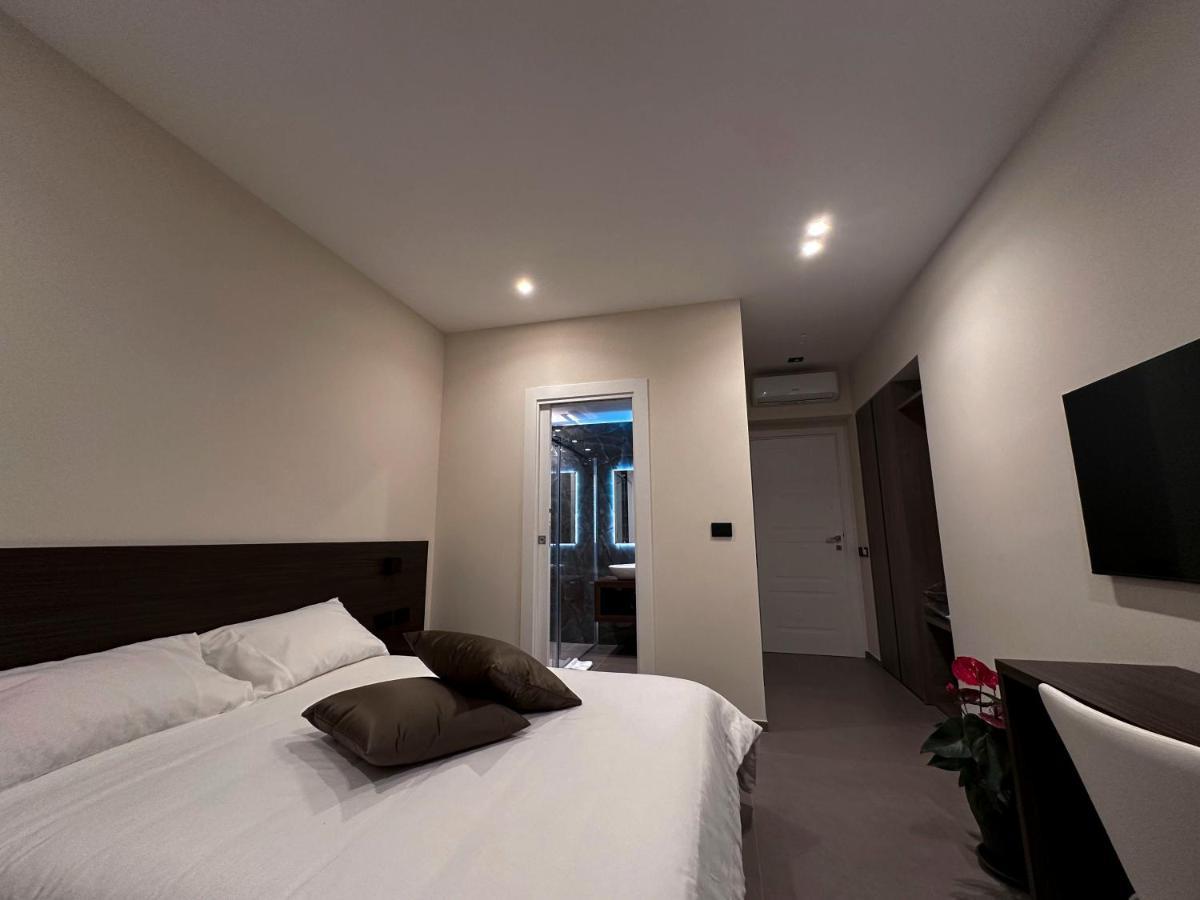Augusto132 Bed & Breakfast Napoli Dış mekan fotoğraf